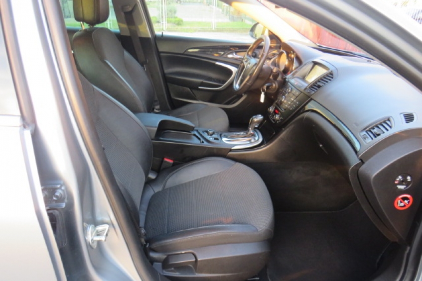 OPEL INSIGNIA 2,0 CDTI COSMO SPORT