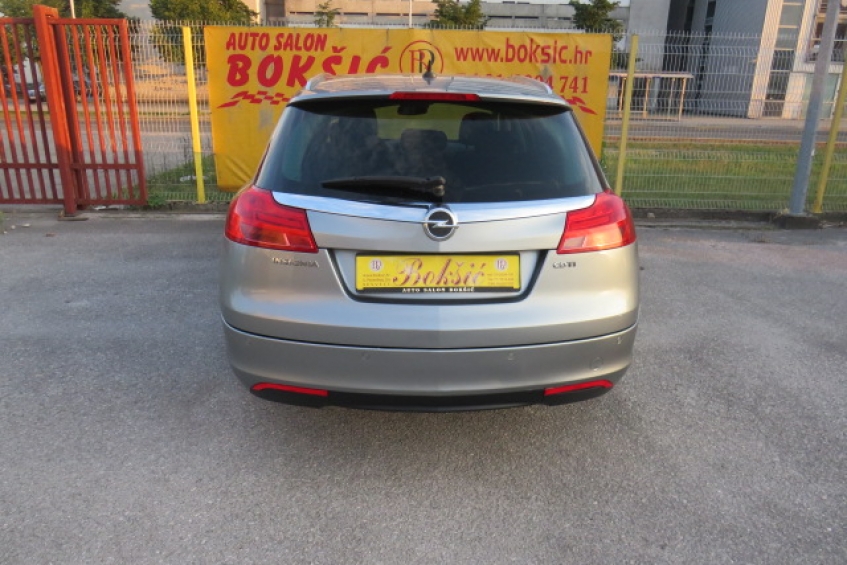 OPEL INSIGNIA 2,0 CDTI COSMO SPORT